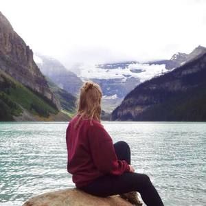 Meet your Posher, Evelina